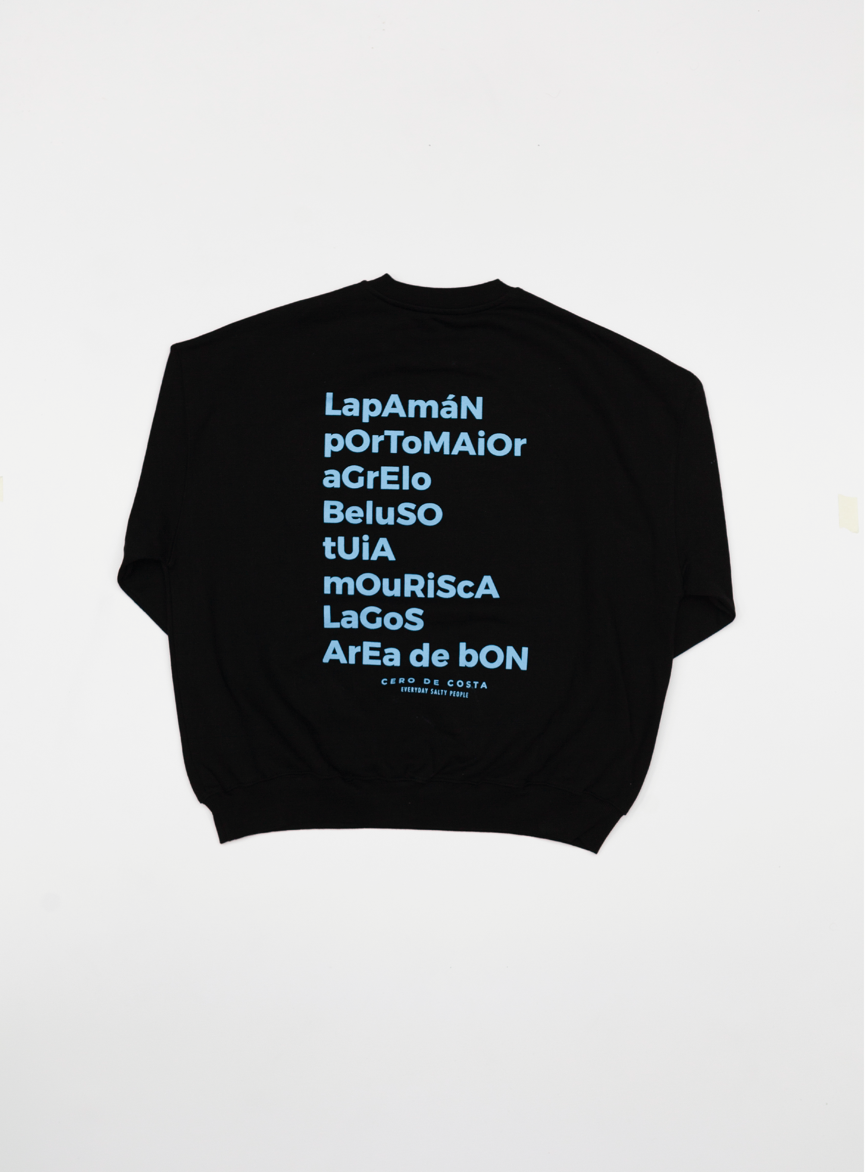 SUDADERA OVERSIZED NEGRO/CIAN 