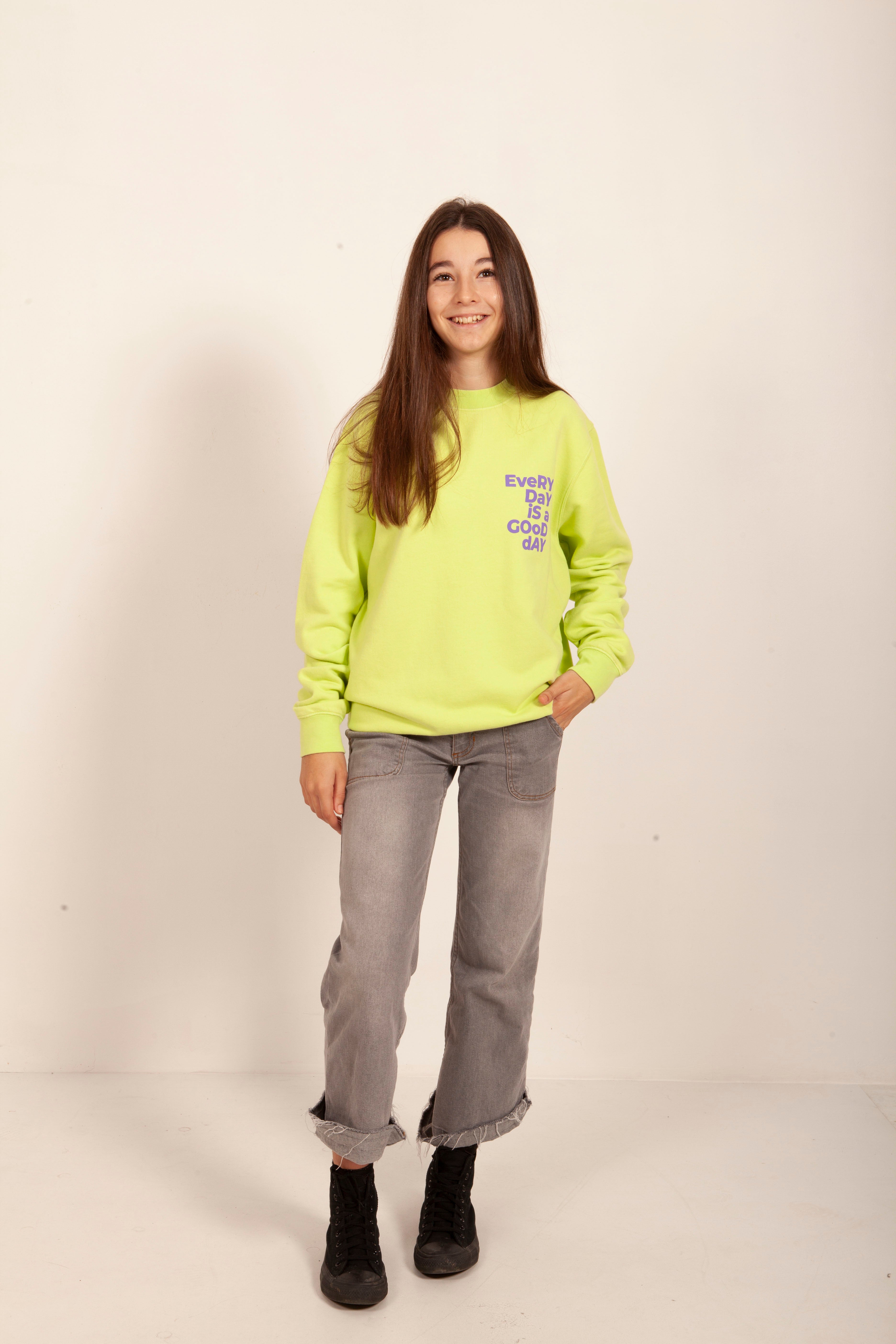 SUDADERA OVERSIZE VERDE FLUOR/MALVA CERO LOGO