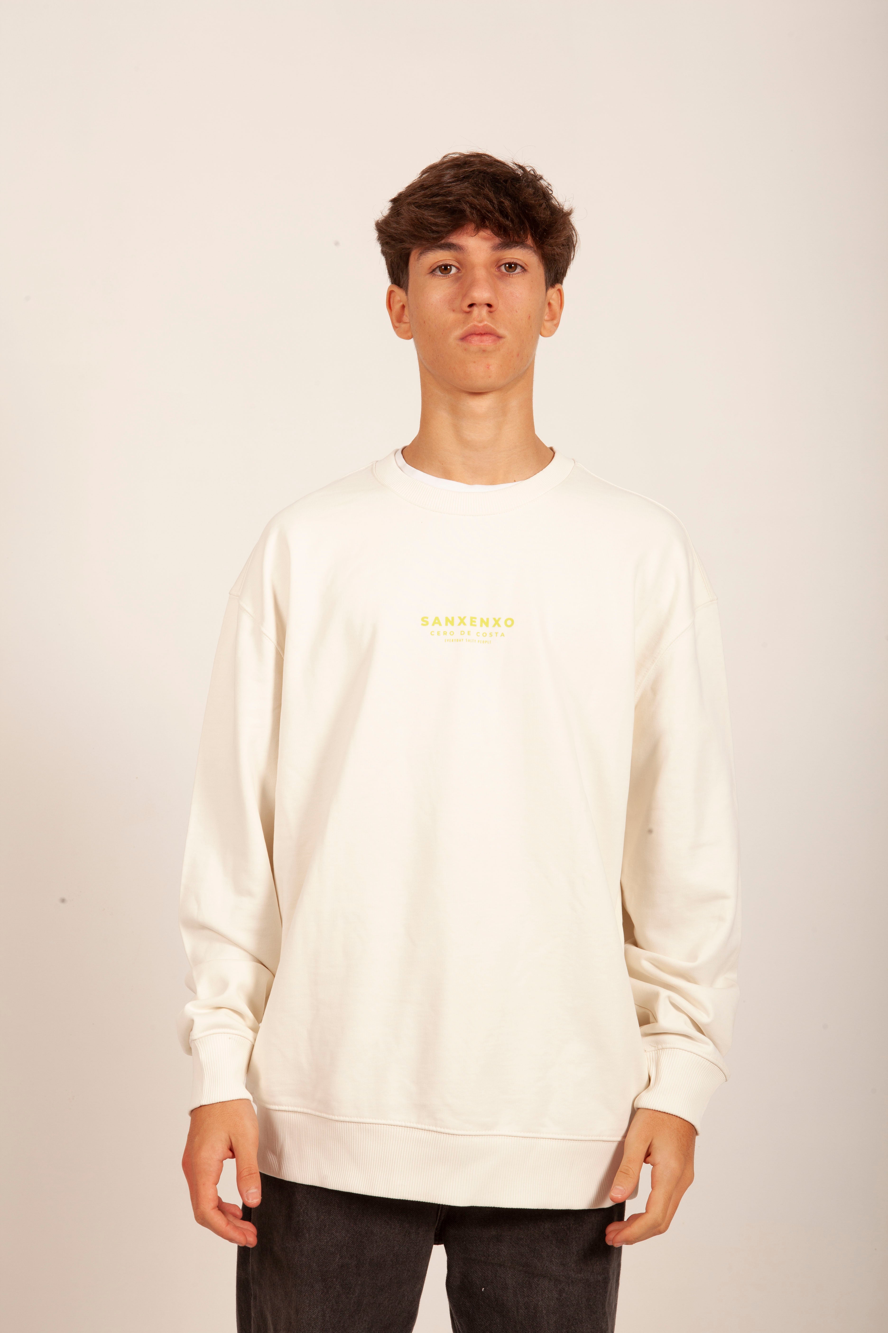 SUDADERA "SANXENXO" BLANCO/VERDE LIMA SIN CAPUCHA OVERSIZE