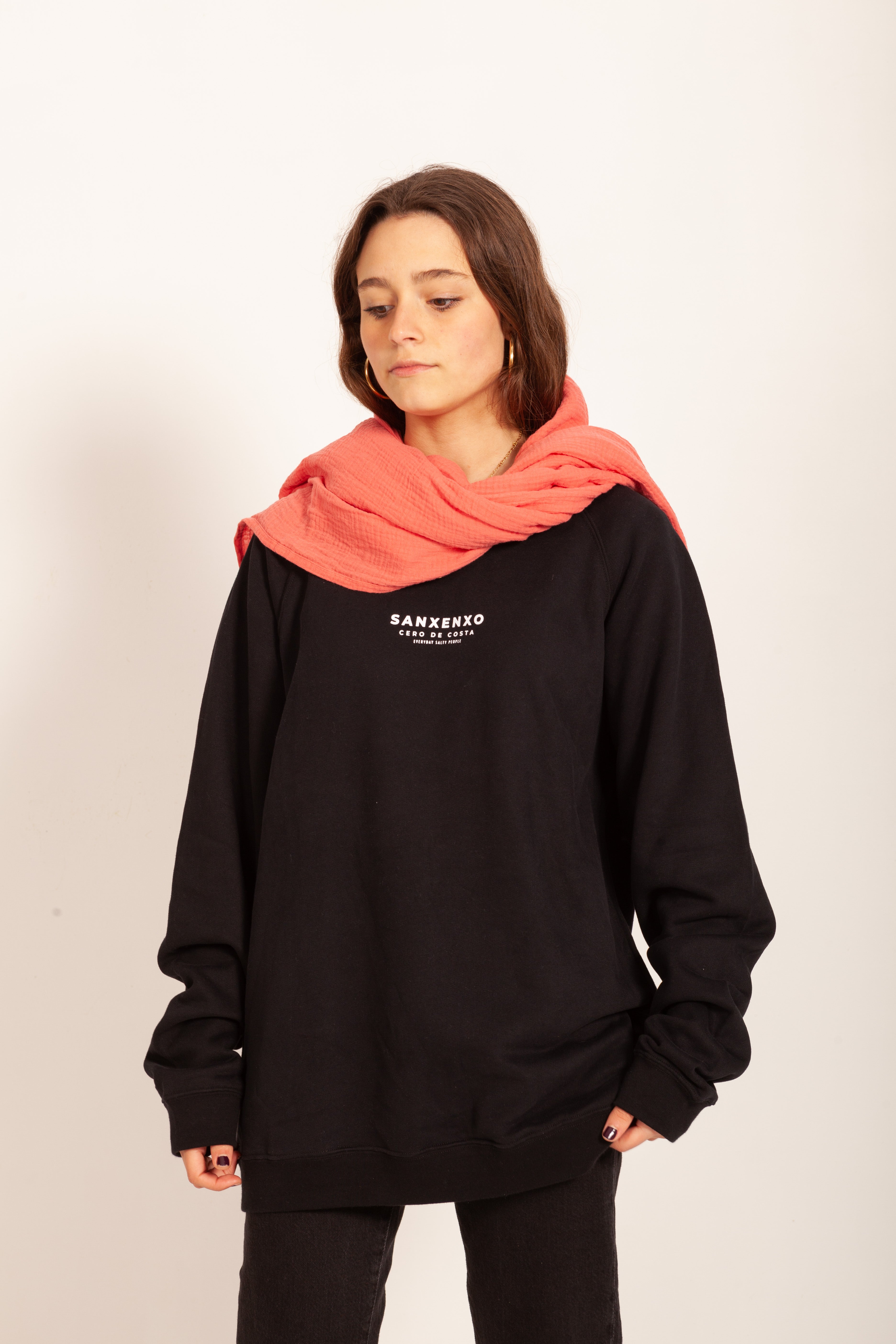 SUDADERA NEGRO/BLANCO "SANXENXO"