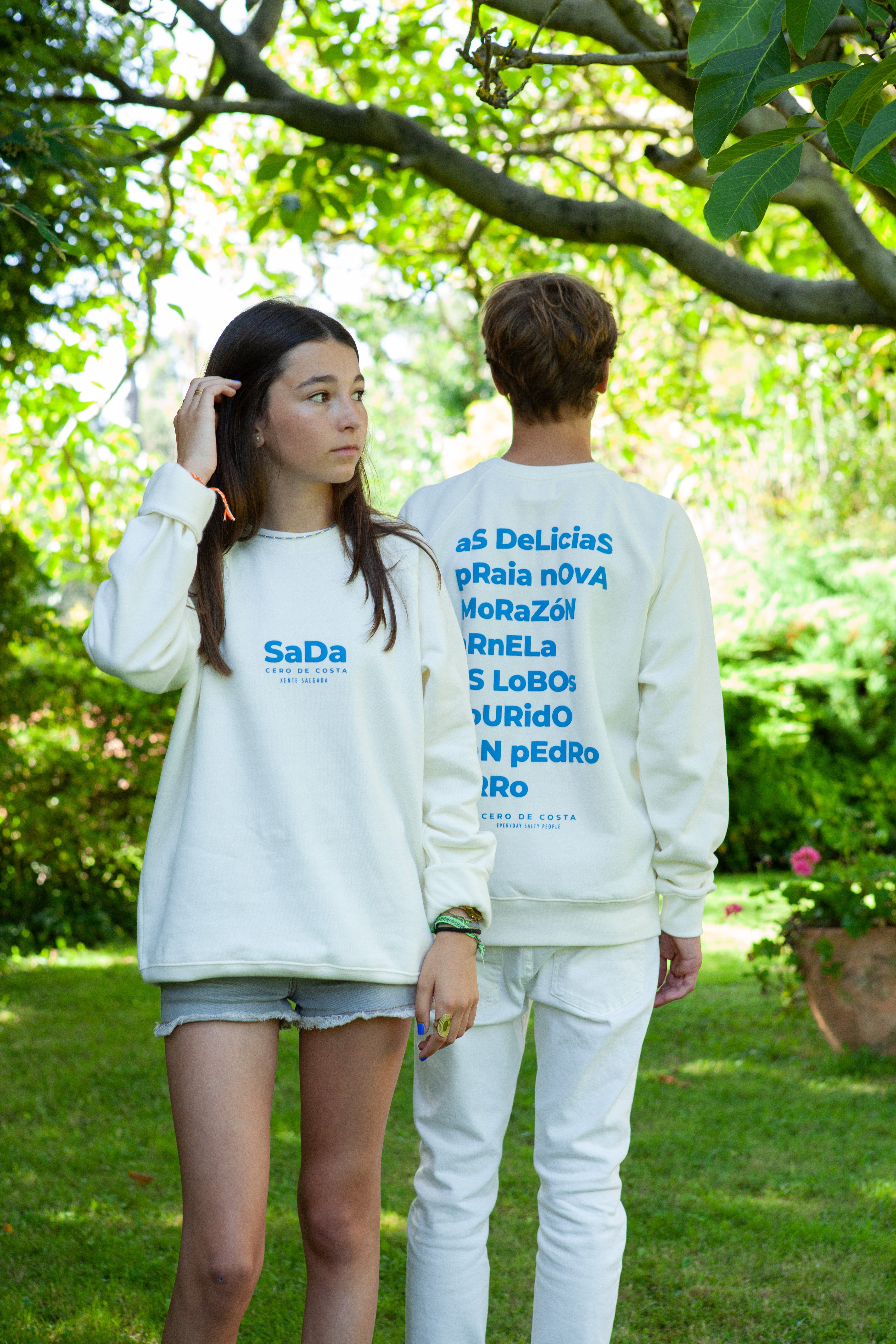 SUDADERA BLANCO/AZUL "SADA" SIN CAPUCHA