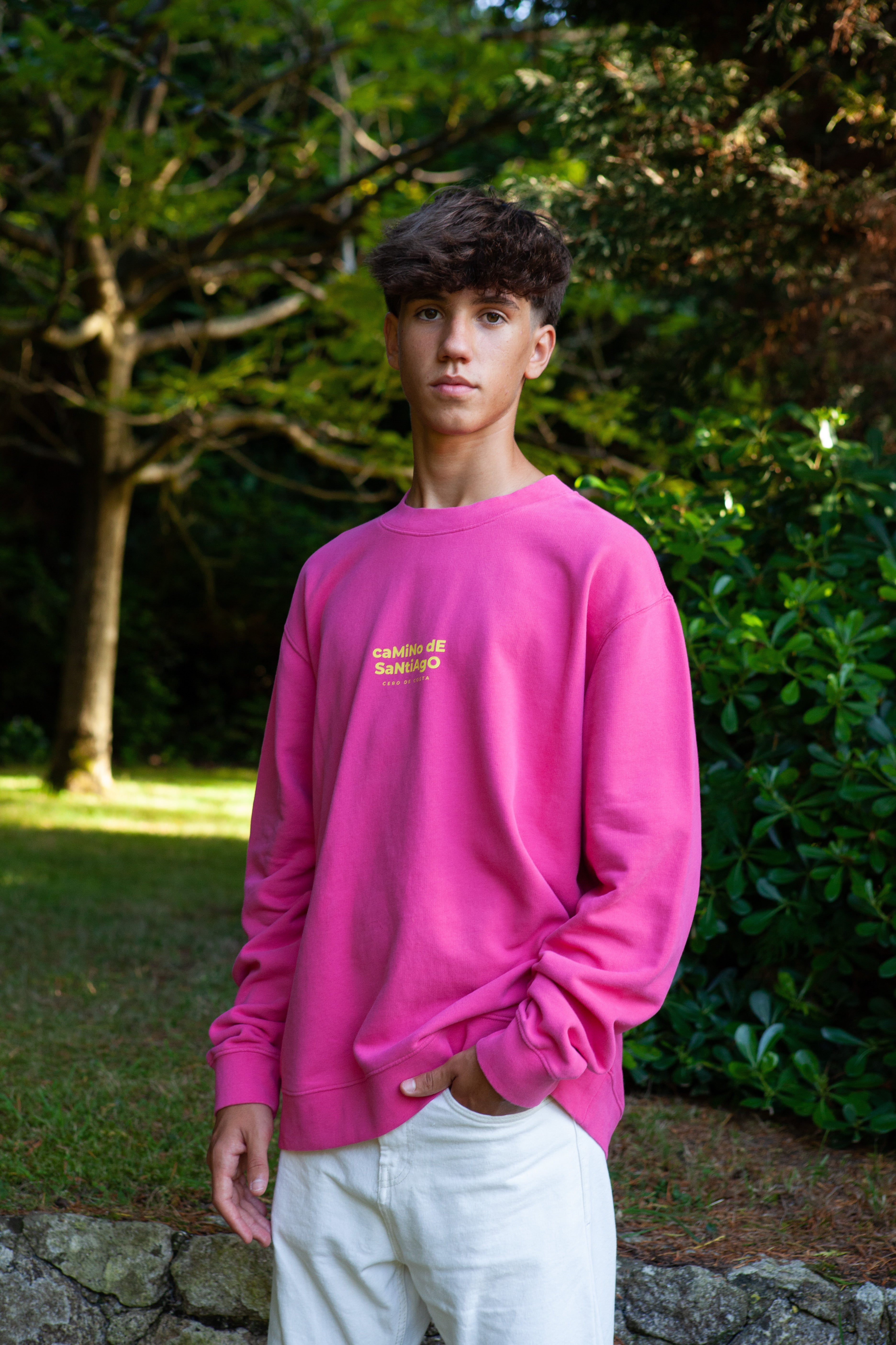 SUDADERA FUCSIA/AMARILLO 