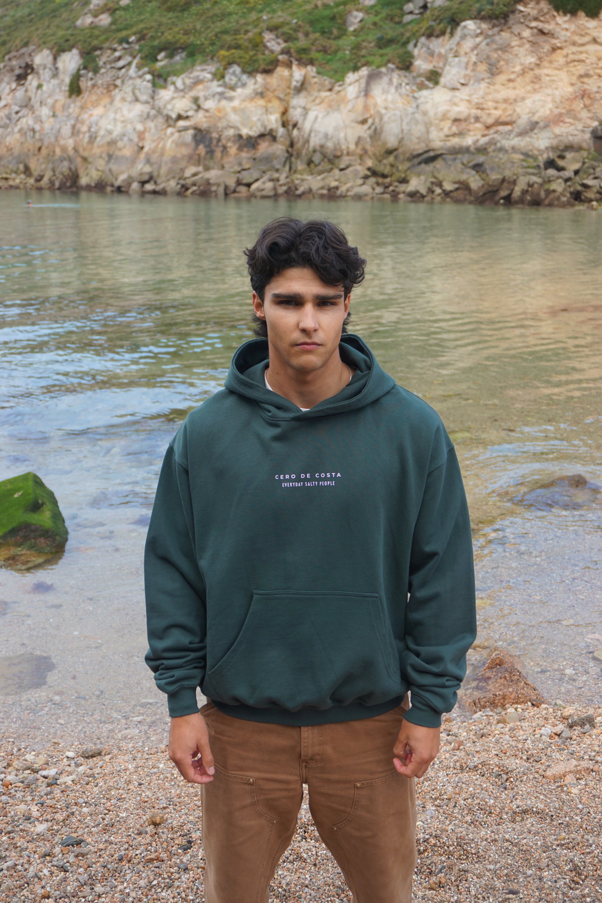 SUDADERA VERDE/LILA BUEU CON CAPUCHA